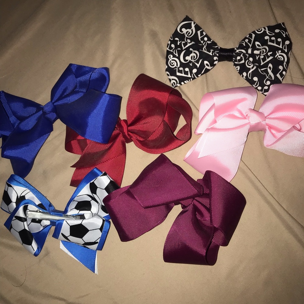 Hair bows